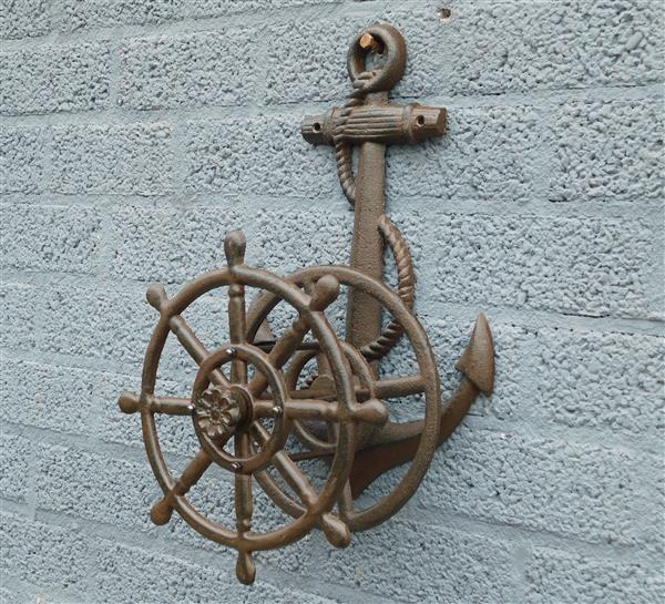 Grote foto waterslanghouder gietijzer met anker bruin tuin en terras tuindecoratie