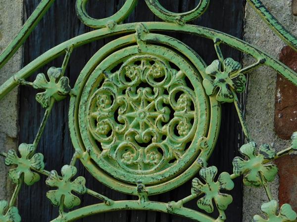 Grote foto vintage wandrek met haken old green smeedijzer huis en inrichting woningdecoratie