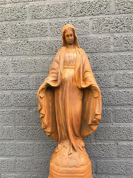 Grote foto mooi mariabeeld vol steen oxid. tuin en terras tuindecoratie