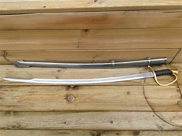 Grote foto zwaard met metalen schede zwaar uitgevoerd. huis en inrichting woningdecoratie