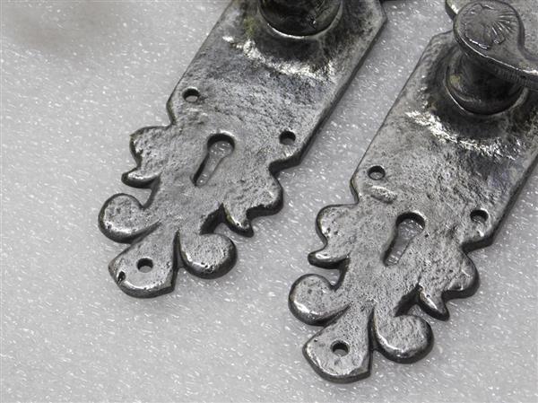 Grote foto exclusieve set deurbeslag lion smeedijzer grijs bb55 doe het zelf en verbouw materialen en producten