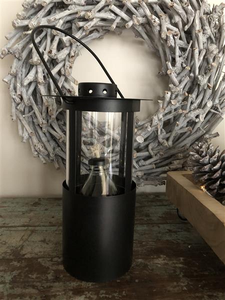 Grote foto olielamp zwart metaal en glas lantaarn ophangbaar tuin en terras tuindecoratie