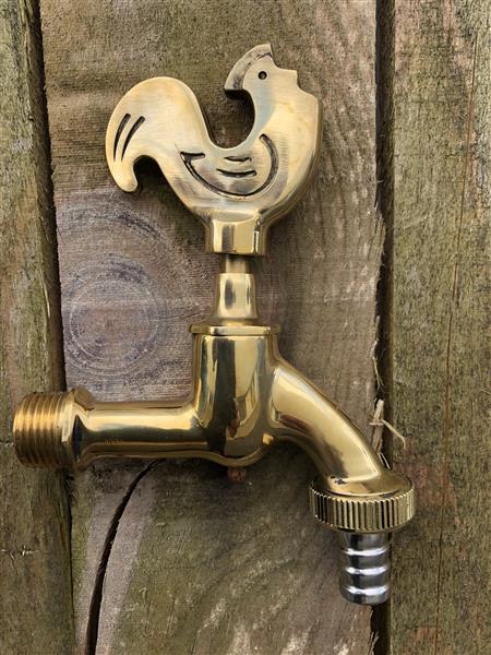 Grote foto waterkraan met haan voor tuin fonteinen messing tuin en terras overige tuin en terras