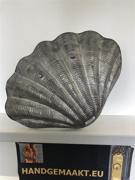 Grote foto nikkelen schelp als schaal top ontwerp. huis en inrichting woningdecoratie