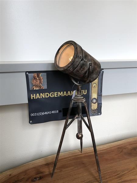 Grote foto filmlamp small metaal koper zwart op 3 poot fraai tuin en terras verlichting