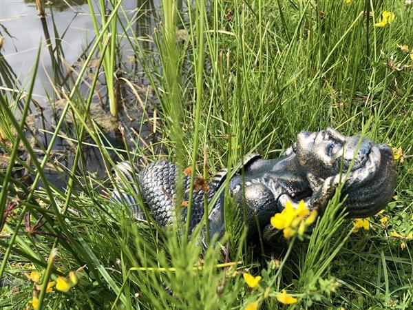 Grote foto prachtige zeemeermin cast iron brons messing beeld. tuin en terras tuindecoratie