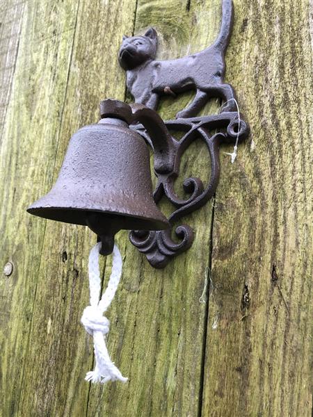 Grote foto deurbel met kat poes gietijzer bruin fraai. doe het zelf en verbouw deuren en horren