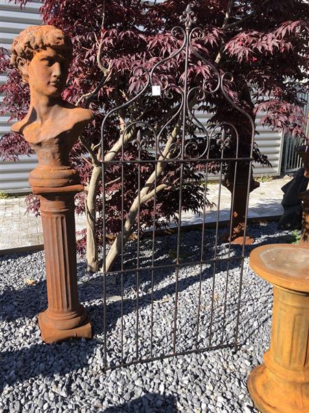 Grote foto prachtig sierhekwerk metaal met 2 x tuinsteek echt fraai tuin en terras hekken en schuttingen