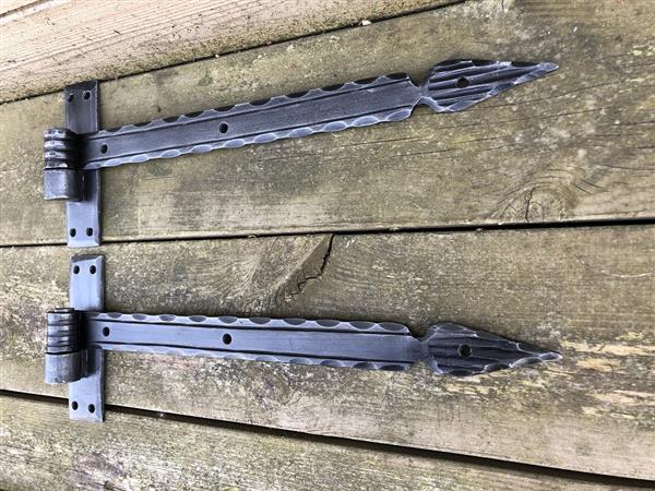 Grote foto prachtig zwaar smeedwerk degelijke sierlijke grote set hengen top kwaliteit doe het zelf en verbouw materialen en producten