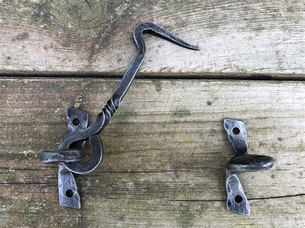 Grote foto cabine haak haak als windhaak sluiting staal prachtig smeedwerk doe het zelf en verbouw materialen en producten