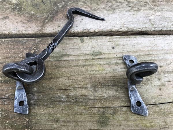 Grote foto cabine haak haak als windhaak sluiting staal prachtig smeedwerk doe het zelf en verbouw materialen en producten