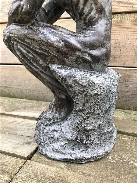 Grote foto mooi beeld van de denker the thinker polystone beeld tuin en terras tuindecoratie