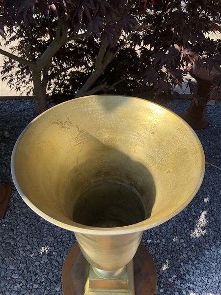 Grote foto 1 prachtige raw aluminium gold bokaal vaas groot. tuin en terras overige tuin en terras