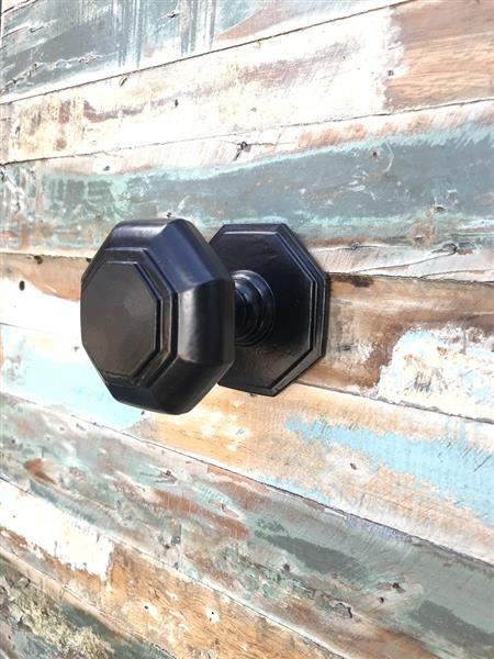 Grote foto een grote vast staande deurknop zeer solide mat zwart doe het zelf en verbouw materialen en producten