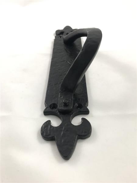 Grote foto prachtige deurgreep handgreep gietijzer mat zwart rechts handvat doe het zelf en verbouw materialen en producten