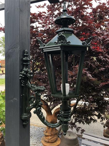 Grote foto wand buitenlamp maas alu gegoten met lampenfitting en glas. tuin en terras verlichting