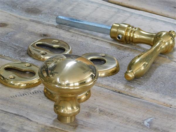 Grote foto set 1 deurknop 1 jack en 4 rozetten deur fittingen messing gepolijst glanzend doe het zelf en verbouw materialen en producten