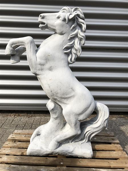 Grote foto steigerend paard xl massief gegoten steen tuin en terras tuindecoratie