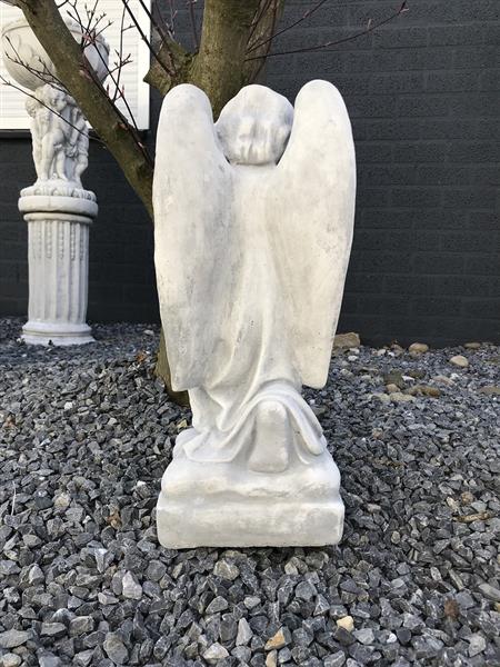 Grote foto beeld knielende engel 58 cm steen tuin en terras tuindecoratie