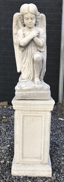 Grote foto beeld knielende engel 58 cm steen tuin en terras tuindecoratie