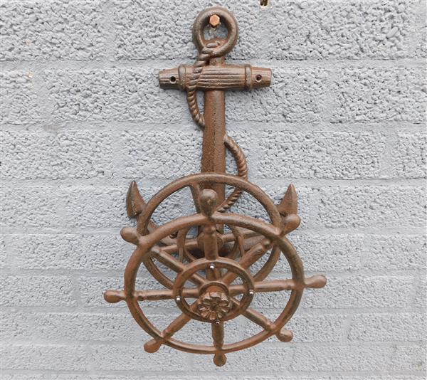 Grote foto waterslanghouder gietijzer met anker bruin tuin en terras tuindecoratie