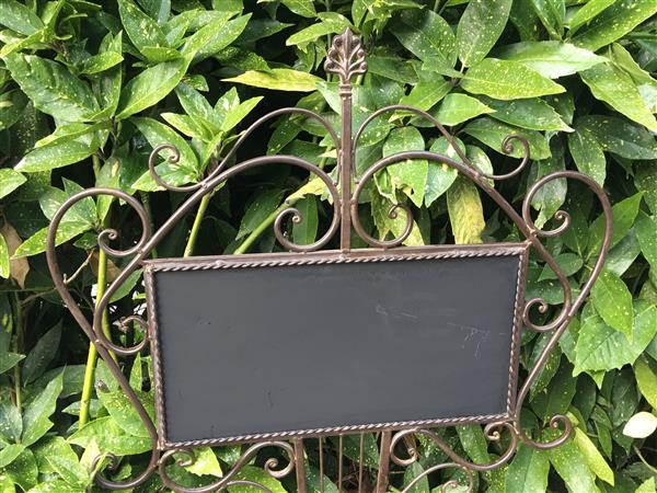 Grote foto welkom bord metaal op standaard smeedijzer bruin huis en inrichting woningdecoratie