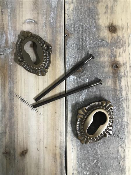 Grote foto slotrozetset kasteel van gepatineerd messing veiligheids rozetten. doe het zelf en verbouw materialen en producten