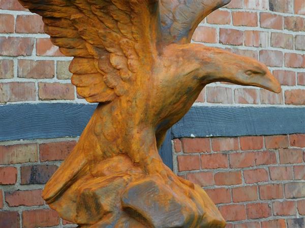 Grote foto grote adelaar oxide vol steen tuin en terras tuindecoratie