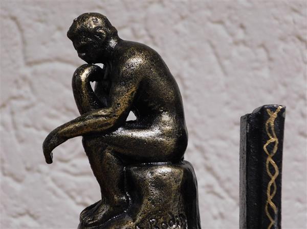 Grote foto set boekensteunen de denker gietijzer brons look tuin en terras tuindecoratie