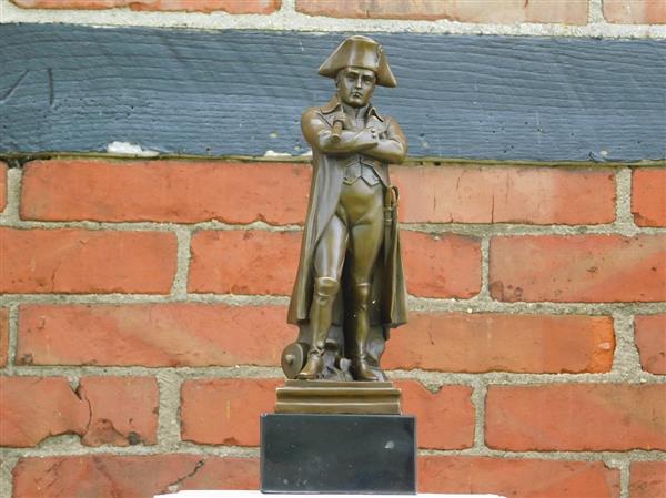 Grote foto beeld napoleon brons op voet van marmer tuin en terras tuindecoratie