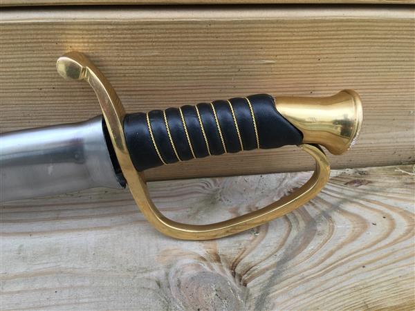 Grote foto zwaard met metalen schede zwaar uitgevoerd. huis en inrichting woningdecoratie