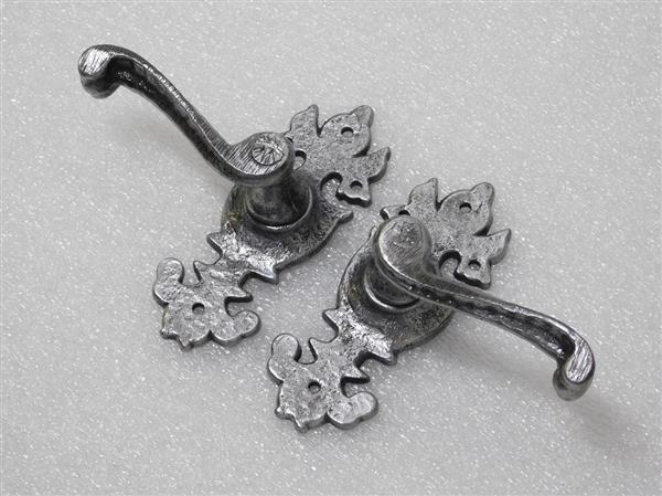 Grote foto exclusieve set deurbeslag lion smeedijzer doe het zelf en verbouw materialen en producten