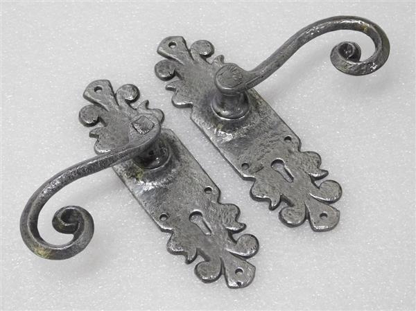 Grote foto exclusieve set deurbeslag lion smeedijzer grijs bb55 doe het zelf en verbouw materialen en producten