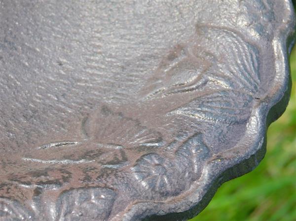 Grote foto vogelbad met engel en vogeltje gietijzer bruin rust tuin en terras tuindecoratie