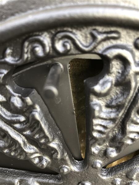 Grote foto verstelbaar luchtrooster openhaard rooster rond gietijzer zwart. nog 1 huis en inrichting kachels en openhaarden