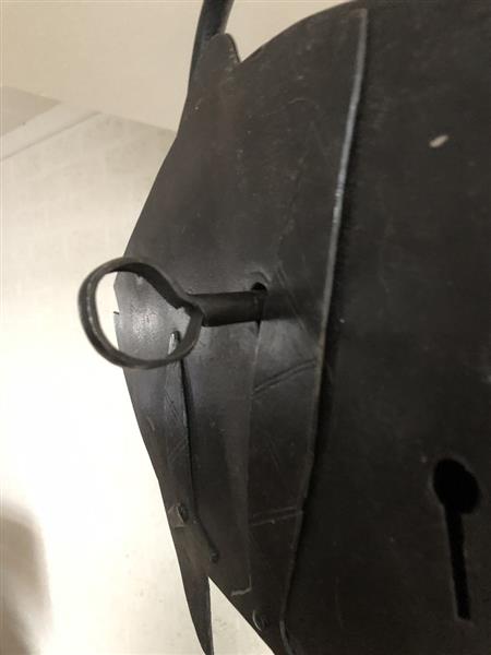 Grote foto groot metalen vintage old look slot in de vorm van een grote vis geweldig en uniek doe het zelf en verbouw materialen en producten