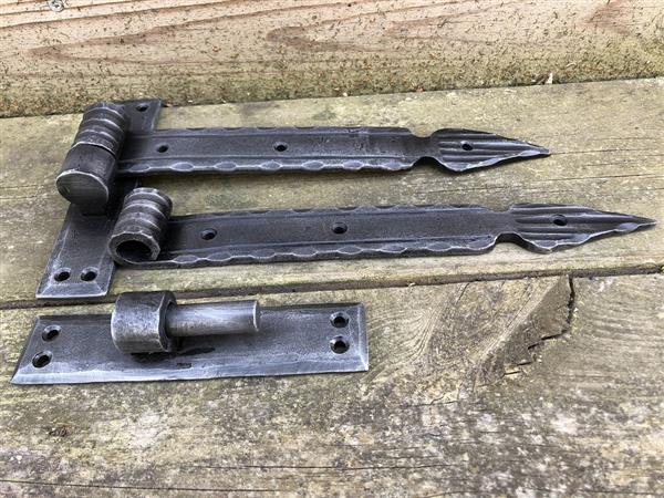 Grote foto prachtig zwaar smeedwerk degelijke sierlijke hengen topkwaliteit doe het zelf en verbouw materialen en producten