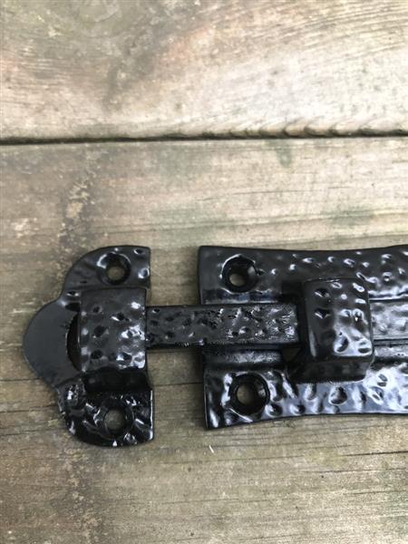 Grote foto smeedijzeren schuifslot in het zwart heel mooi vervaardigd slot doe het zelf en verbouw materialen en producten