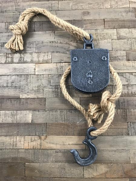 Grote foto een mooie robuuste haak heel decoratief object tuin en terras tuindecoratie