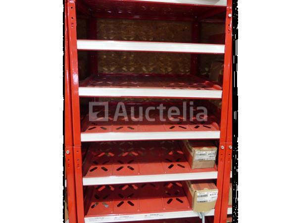 Grote foto inhoud van 2 planken schroeven bouten doe het zelf en verbouw onderdelen en accessoires