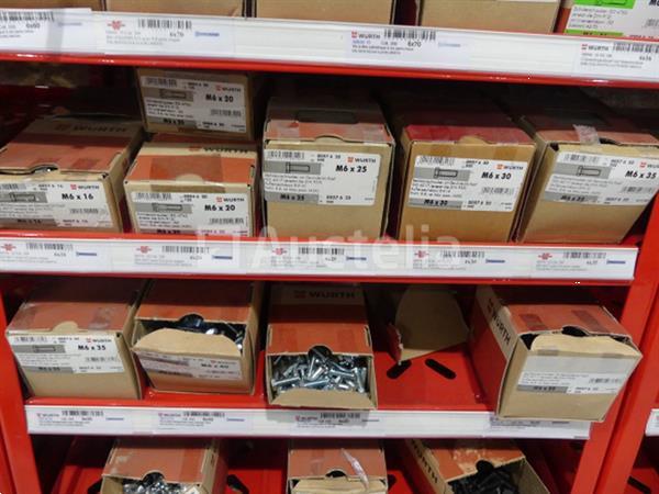 Grote foto inhoud van 2 planken schroeven bouten doe het zelf en verbouw onderdelen en accessoires