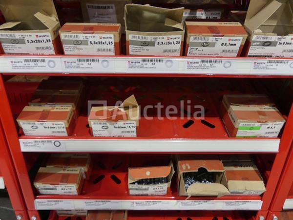 Grote foto inhoud van 2 planken schroeven bouten doe het zelf en verbouw onderdelen en accessoires