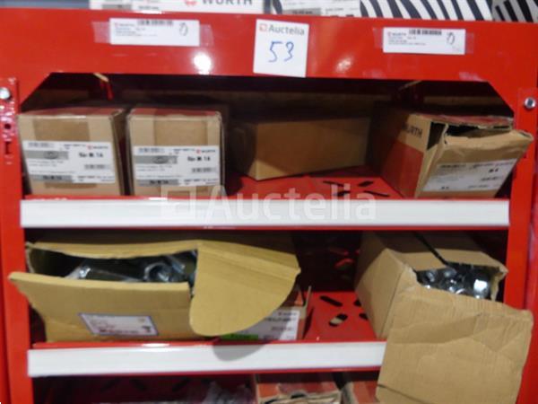 Grote foto inhoud van 2 planken schroeven bouten doe het zelf en verbouw onderdelen en accessoires