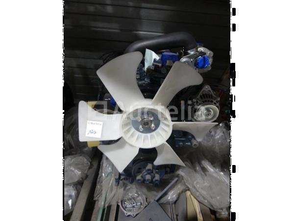 Grote foto kubota v3300 t aardgasmotor agrarisch tractor onderdelen