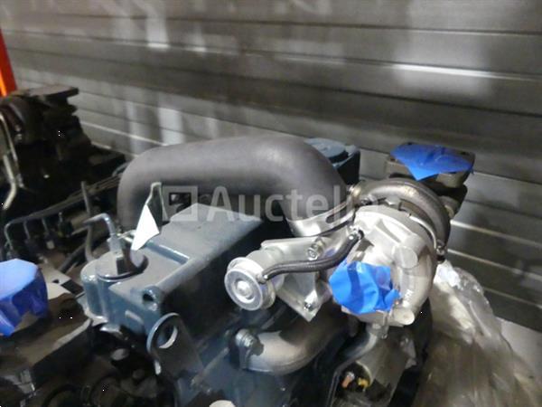 Grote foto kubota v3300 t aardgasmotor agrarisch tractor onderdelen