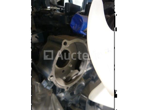 Grote foto kubota v3300 t aardgasmotor agrarisch tractor onderdelen