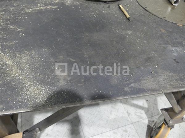 Grote foto lastafel op wielen doe het zelf en verbouw ijzerwaren en bevestigingsmiddelen