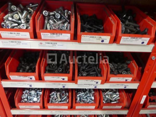 Grote foto inhoud van 2 planken schroeven bouten doe het zelf en verbouw onderdelen en accessoires