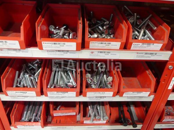 Grote foto inhoud van 2 planken schroeven bouten doe het zelf en verbouw onderdelen en accessoires