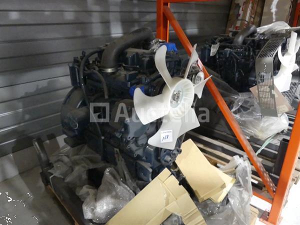 Grote foto kubota v3300 t aardgasmotor agrarisch tractor onderdelen